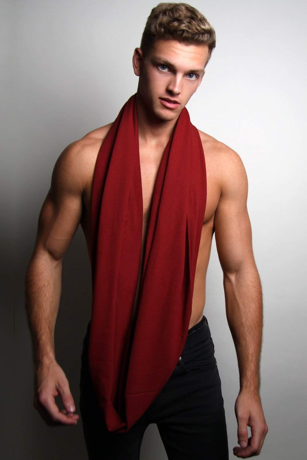 Men's Red Scarves